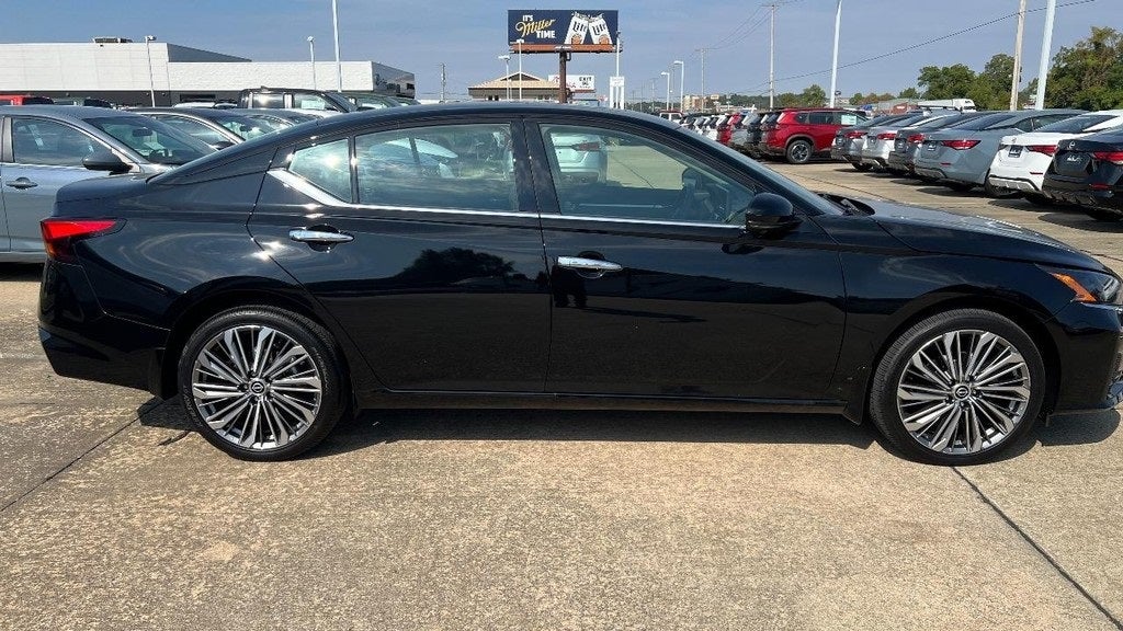 2024 Nissan Altima 2.5 SL