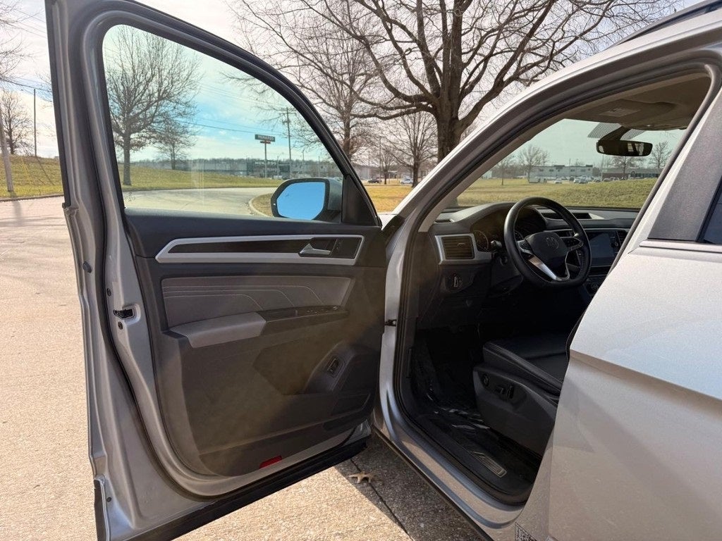 2021 Volkswagen Atlas 3.6L V6 SE w/Technology