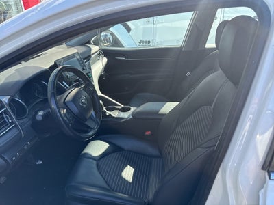 2022 Toyota Camry SE