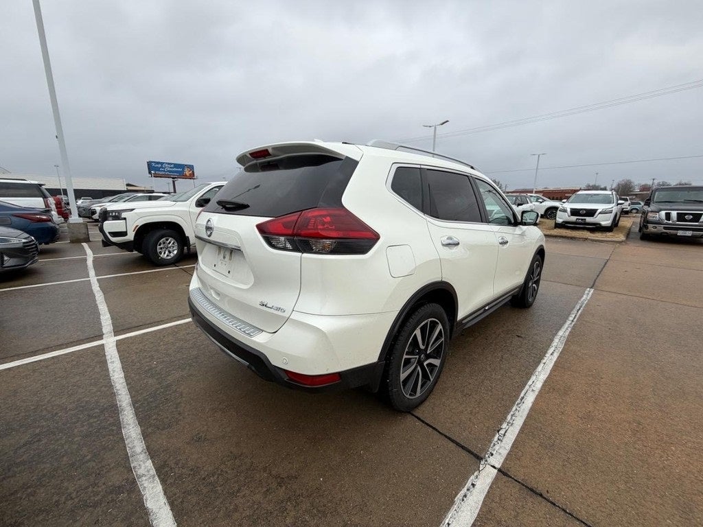 2020 Nissan Rogue SL