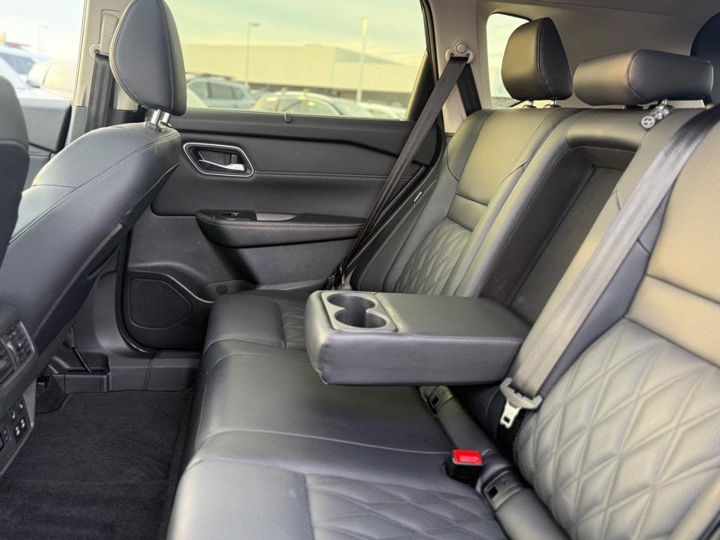 2024 Nissan Rogue Platinum