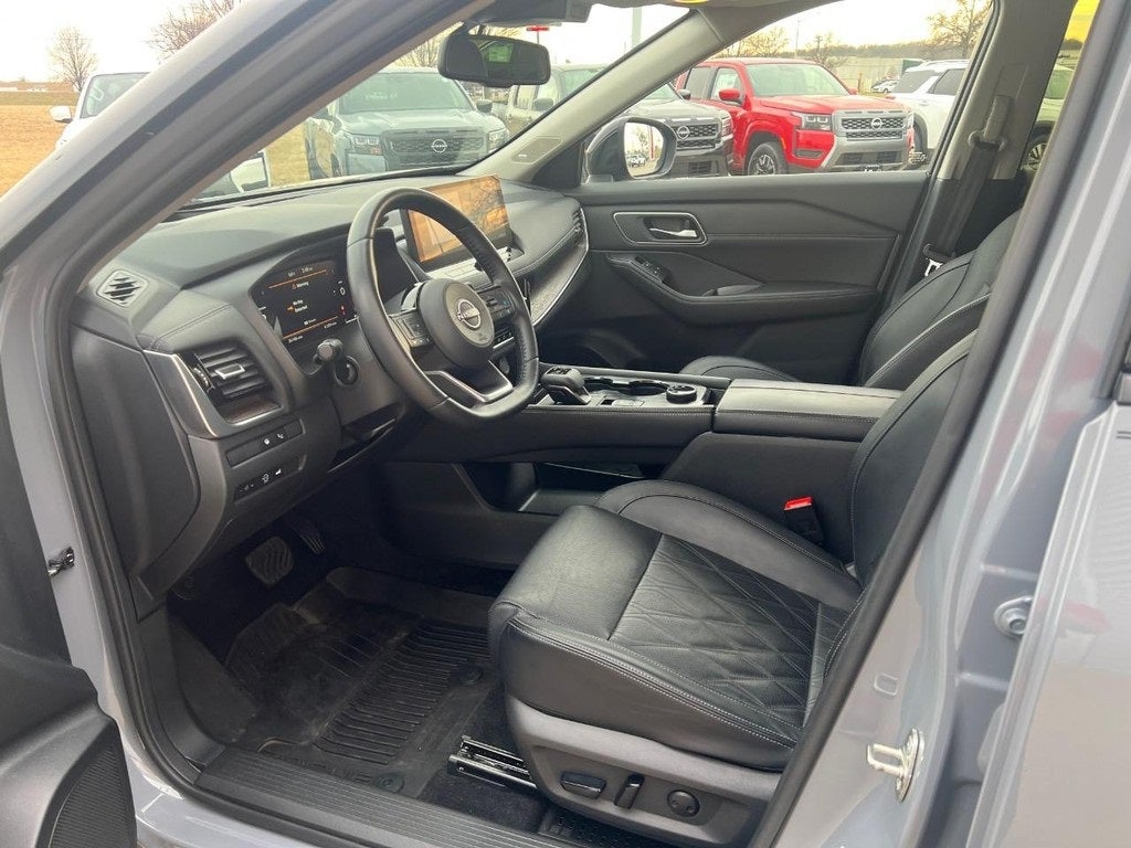 2024 Nissan Rogue Platinum