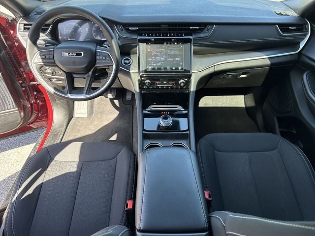 2024 Jeep Grand Cherokee L Laredo X 4x2