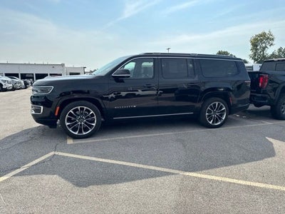 2023 Jeep Wagoneer L Series III 4x4