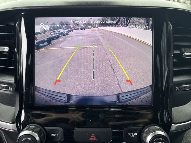 2019 RAM 1500 Big Horn/Lone Star 4x4 Crew Cab 5'7" Box