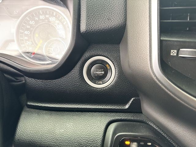 2019 RAM 1500 Big Horn/Lone Star 4x4 Crew Cab 5'7" Box