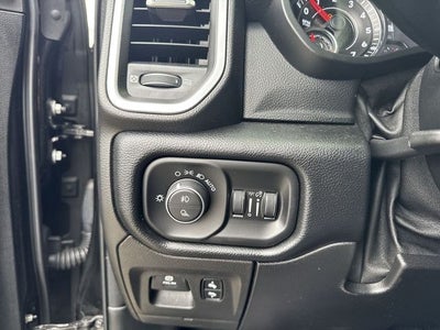 2019 RAM 1500 Big Horn/Lone Star 4x4 Crew Cab 5'7" Box