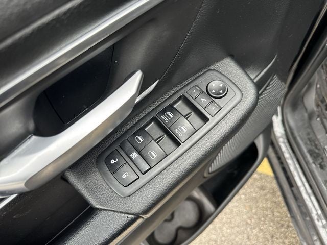 2019 RAM 1500 Big Horn/Lone Star 4x4 Crew Cab 5'7" Box