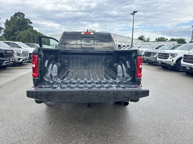 2026 RAM 1500 Laramie 4x4 Crew Cab 5'7" Box