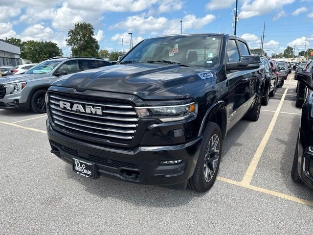 2025 RAM 1500 Laramie 4x4 Crew Cab 5'7" Box