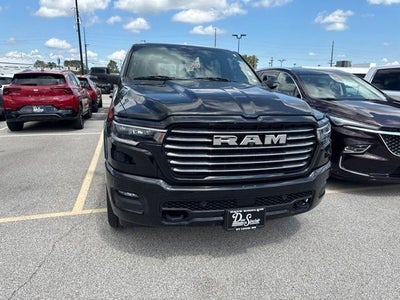 2025 RAM 1500 Laramie 4x4 Crew Cab 5'7" Box