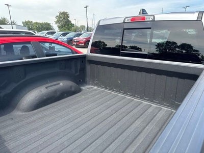 2019 RAM 1500 4WD Laramie Crew Cab