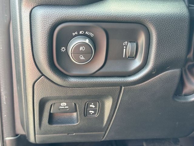 2022 RAM 1500 Rebel 4x4 Crew Cab 5'7" Box