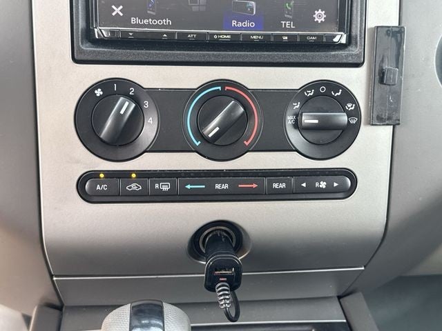 2012 Ford Expedition 4WD 4dr