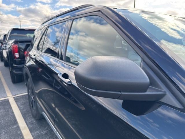 2023 Ford Explorer XLT 4WD