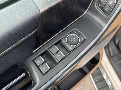 2022 Ford F-150 LARIAT 4WD SuperCrew 5.5' Box