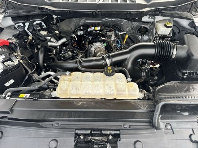 2022 Ford F-150 LARIAT 4WD SuperCrew 5.5' Box