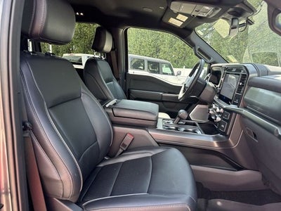 2025 Ford F-150 LARIAT 4WD SuperCrew Box