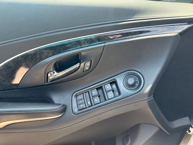 2016 Buick LaCrosse 4dr Sdn Leather FWD