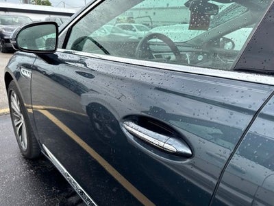 2019 Buick LaCrosse 4dr Sdn Essence FWD