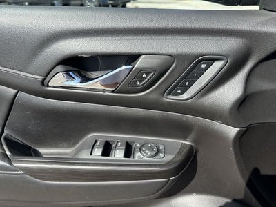 2023 GMC Acadia FWD 4dr SLT