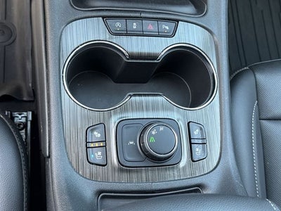 2023 GMC Acadia FWD 4dr SLT
