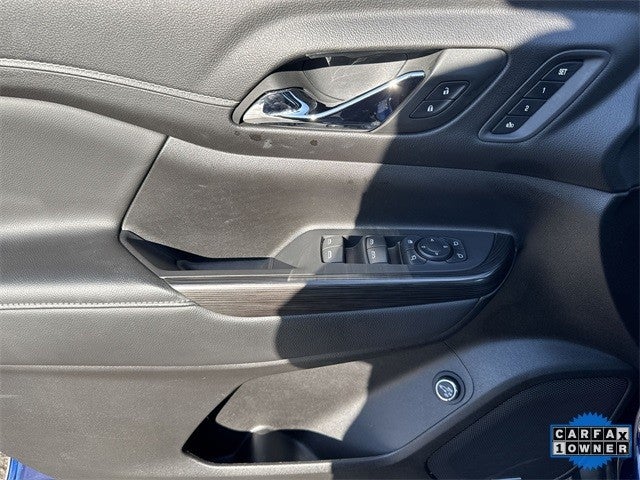 2023 GMC Acadia FWD 4dr SLT