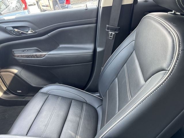 2023 GMC Acadia AWD 4dr Denali