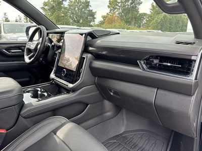 2025 GMC Yukon XL 4WD 4dr Elevation