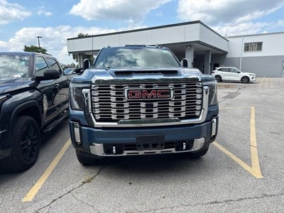 2025 GMC Sierra 2500HD 4WD Crew Cab 159" Denali