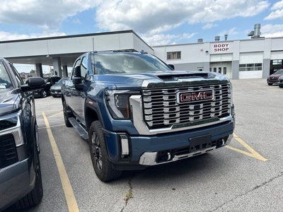 2025 GMC Sierra 2500HD 4WD Crew Cab 159" Denali