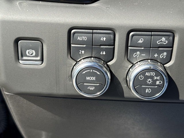 2025 GMC Sierra 3500HD 4WD Crew Cab 172" Denali