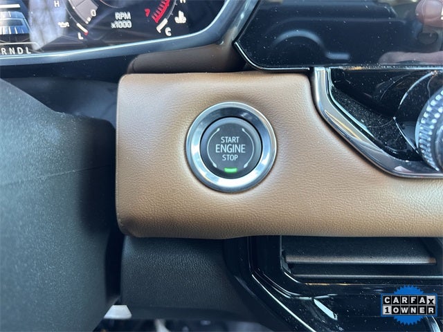 2025 GMC Canyon 4WD Crew Cab AT4