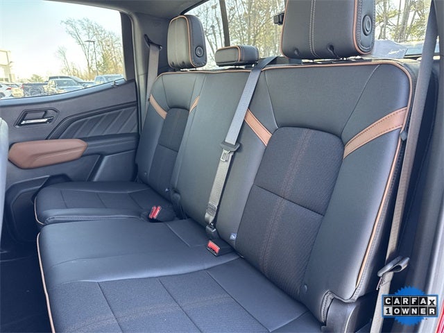 2025 GMC Canyon 4WD Crew Cab AT4