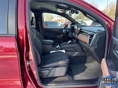 2025 GMC Canyon 4WD Crew Cab AT4