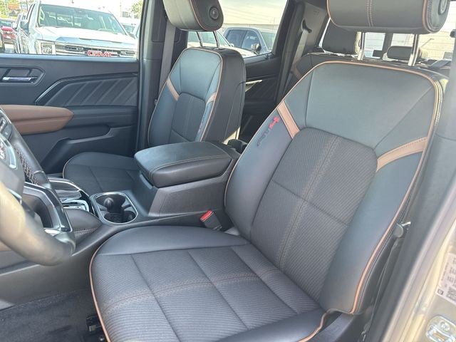2025 GMC Canyon 4WD Crew Cab AT4