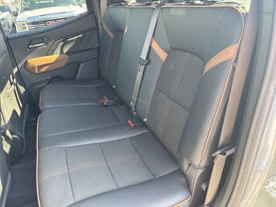 2025 GMC Canyon 4WD Crew Cab AT4