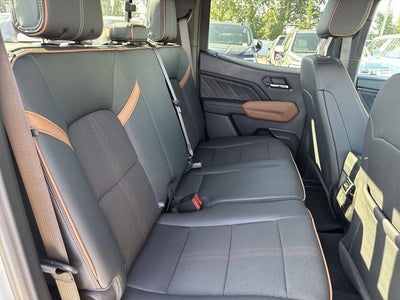2025 GMC Canyon 4WD Crew Cab AT4