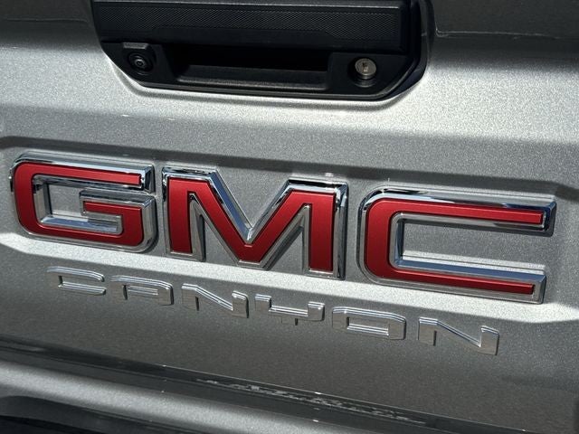 2025 GMC Canyon 4WD Crew Cab AT4