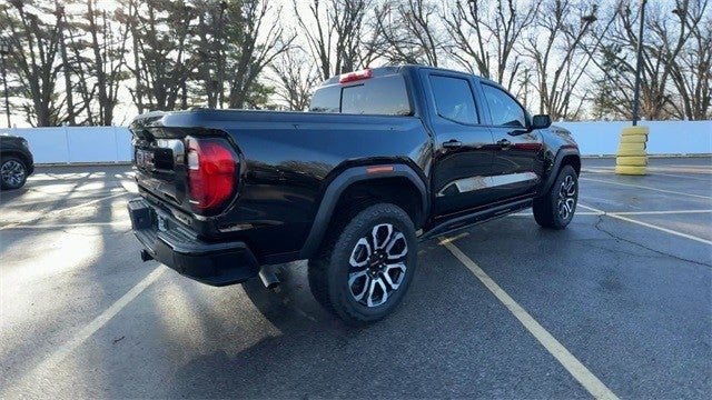 2025 GMC Canyon 4WD Crew Cab AT4