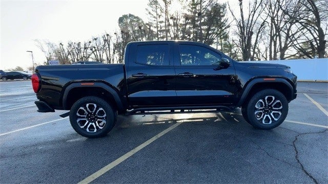 2025 GMC Canyon 4WD Crew Cab AT4
