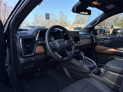 2025 GMC Canyon 4WD Crew Cab AT4