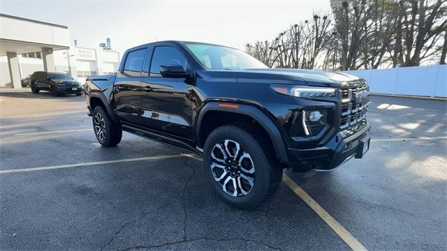 2025 GMC Canyon 4WD Crew Cab AT4