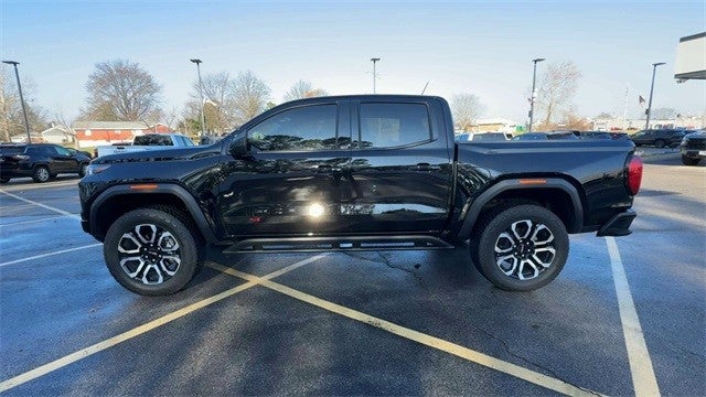 2025 GMC Canyon 4WD Crew Cab AT4