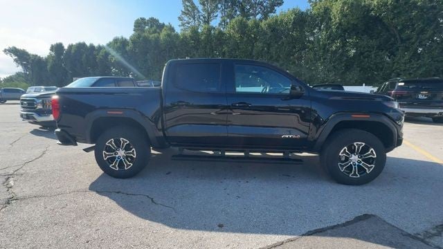 2023 GMC Canyon 4WD Crew Cab AT4