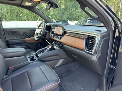 2023 GMC Canyon 4WD Crew Cab AT4