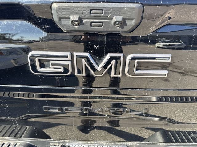 2023 GMC Sierra 1500 4WD Crew Cab 147" Denali