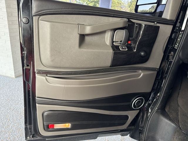 2020 GMC Savana Cargo Van RWD 2500 155"