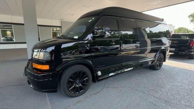 2020 GMC Savana Cargo Van RWD 2500 155"