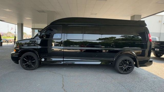 2020 GMC Savana Cargo Van RWD 2500 155"